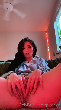 Powrice Pussy Fingering and Leaked Asian Solo sex | Tik.Porn
