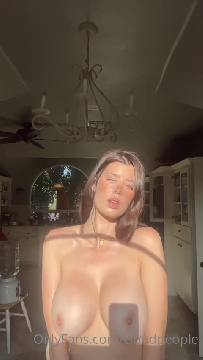 Leaked Sex Video Showing Boobs with Sarah McDaniel and Big Boobs