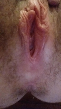 X-Rated Movie Pussy Gaping and Hairy Pussy Solo Amateur