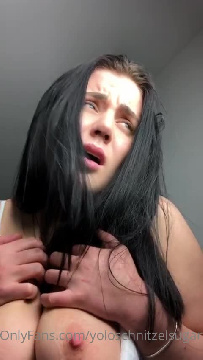 Teen Sex Video Teasing with YoloSchnitzelSugar